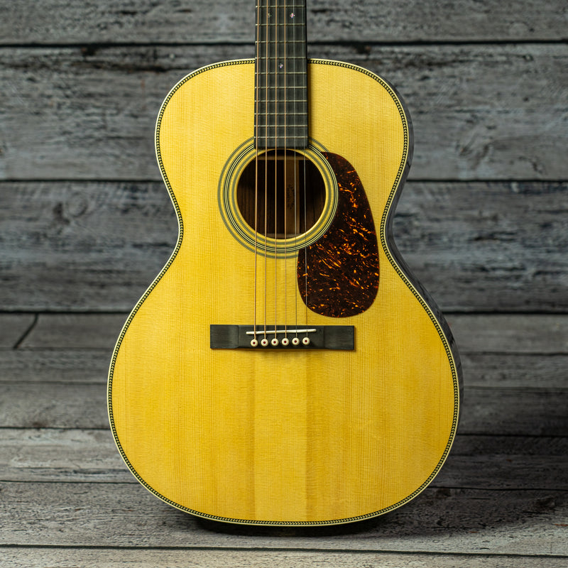 Martin Custom Shop 00 Slope Shoulder - Guatemalan Rosewood/High Altitude Swiss Spruce