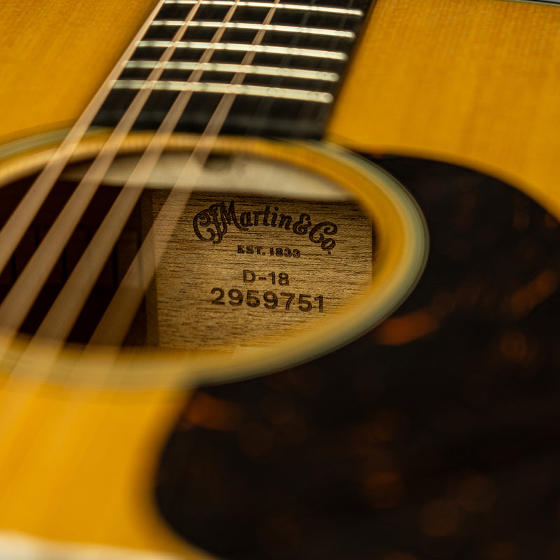 Martin D-18
