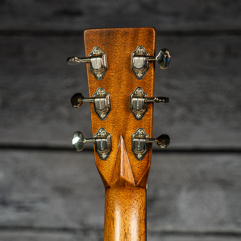 Martin D-28 Billy Strings