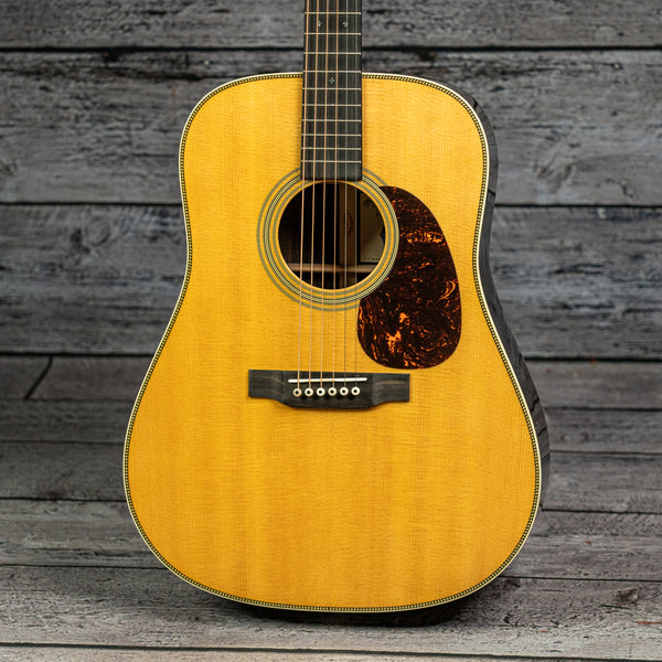 Martin D-28 Billy Strings
