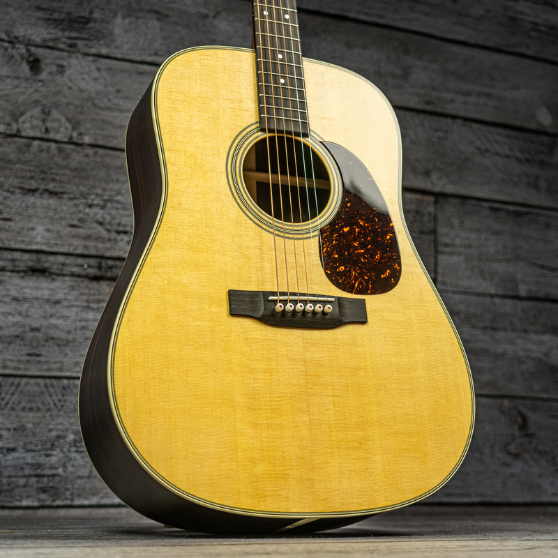 Martin D-28 Satin