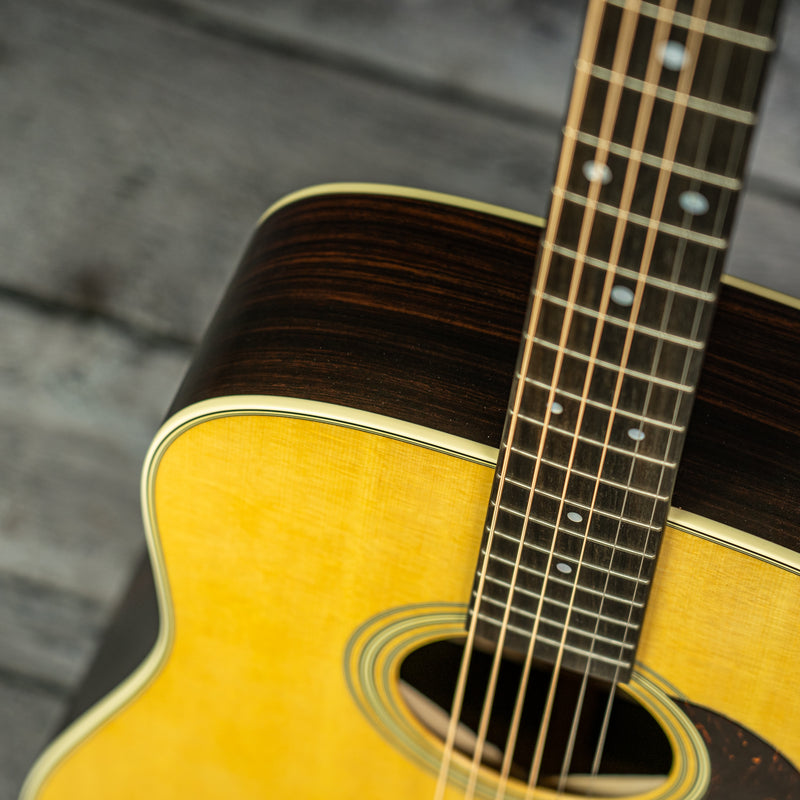 Martin D-28 Satin