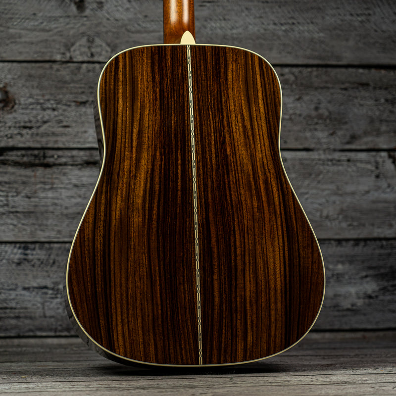 Martin D-28 (2025)