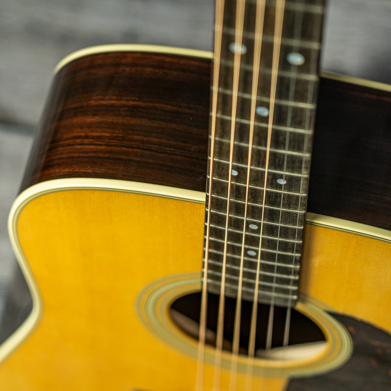 Martin D-28