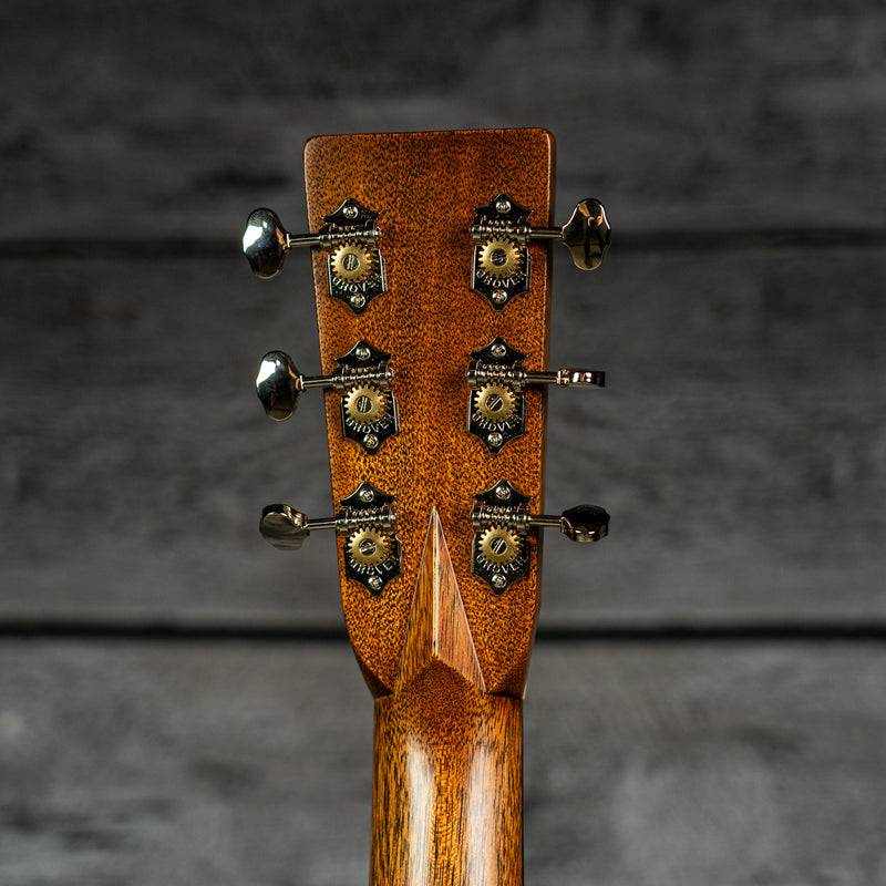Martin OM-28