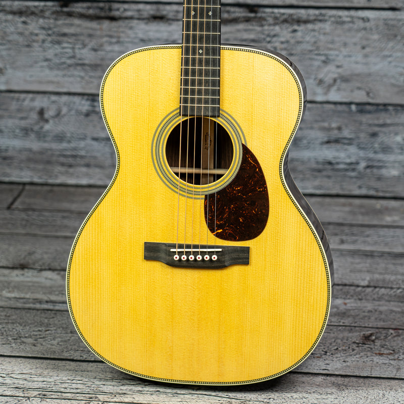 Martin OM-28