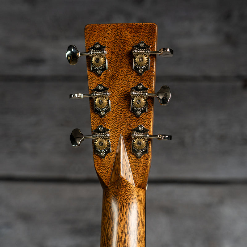 Martin OM-28