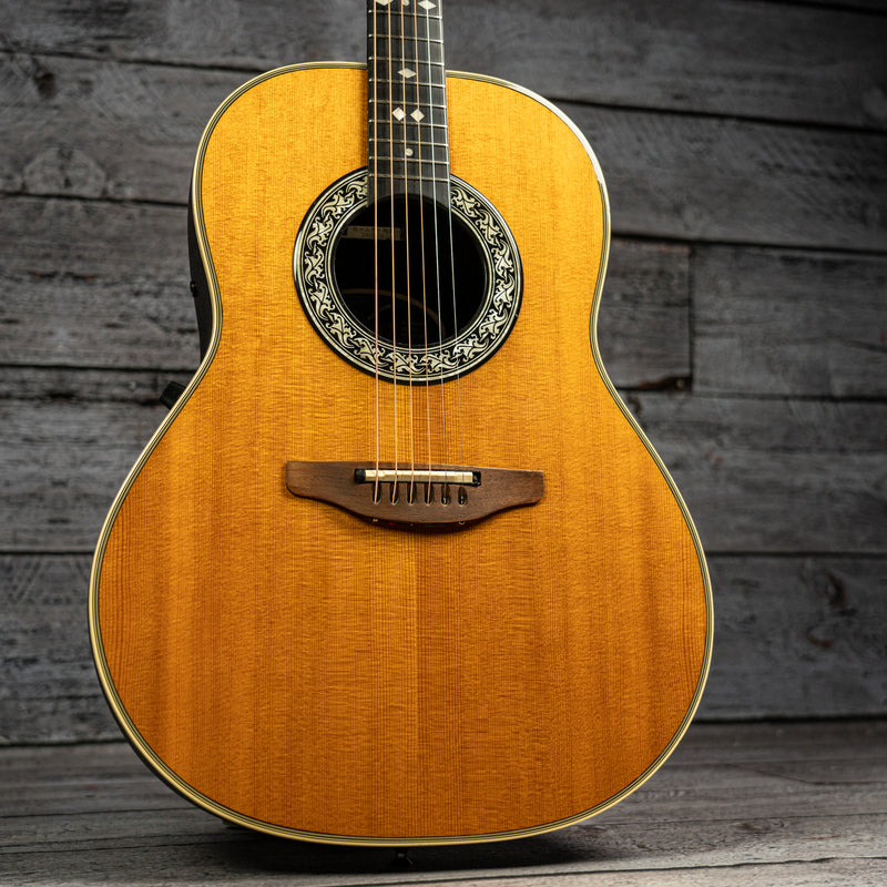 Ovation 1712 Custom Balladeer (USED)