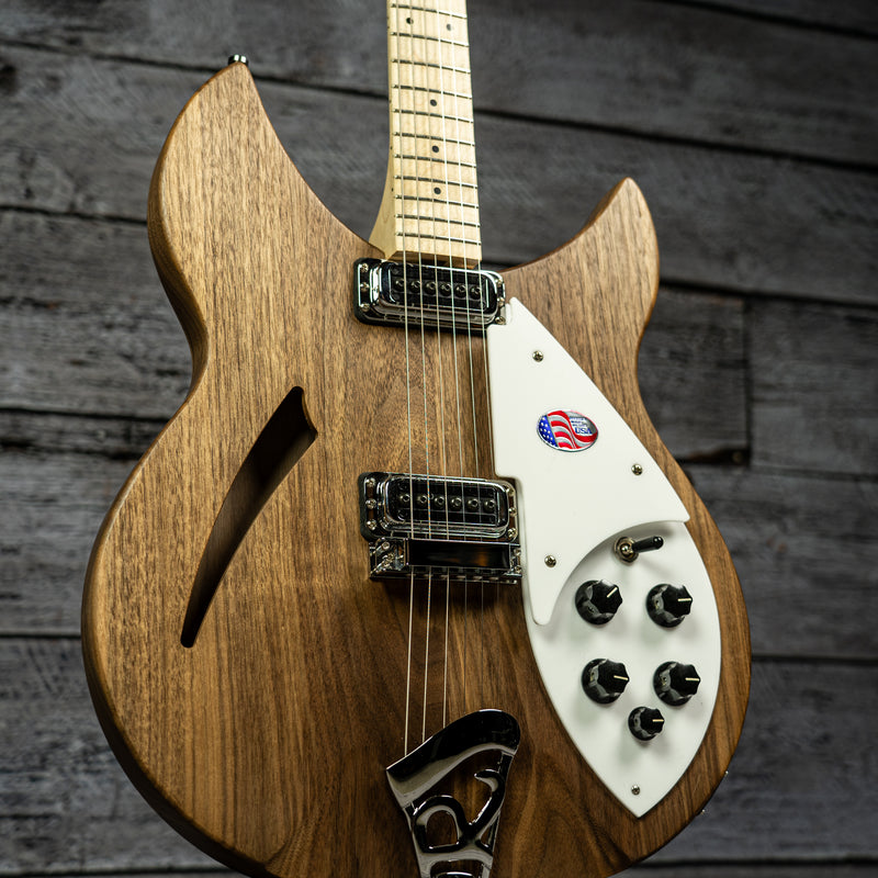 Rickenbacker 330W - Walnut