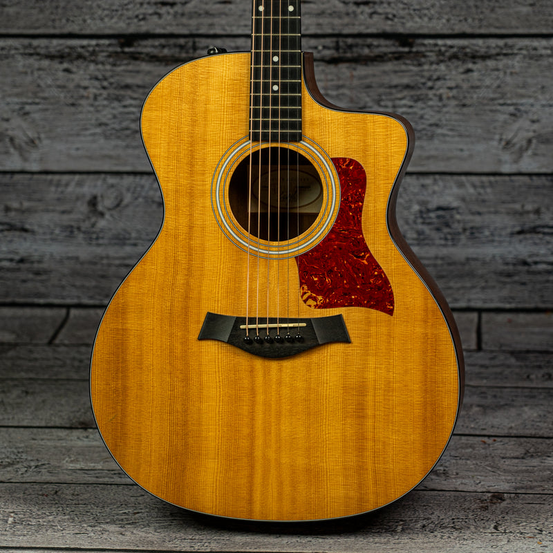 Taylor 114ce