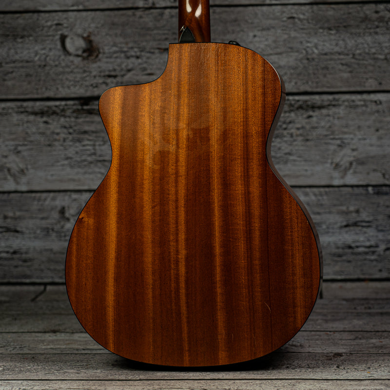 Taylor 114ce