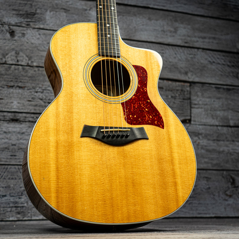 Taylor 214ce DLX