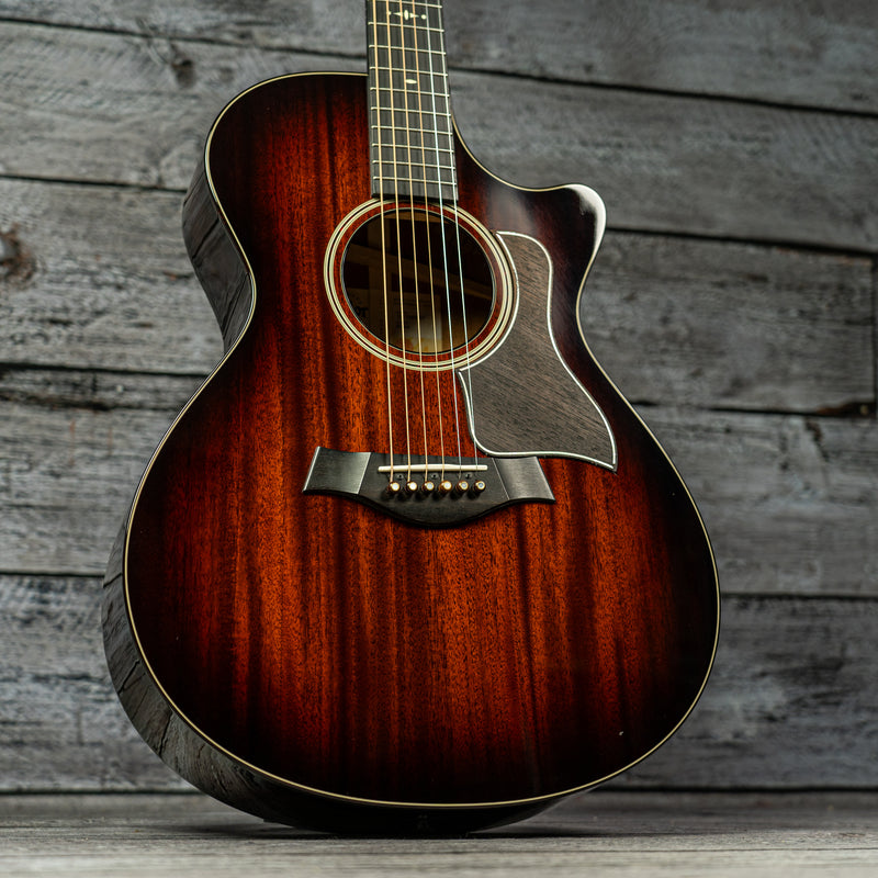 Taylor 522ce