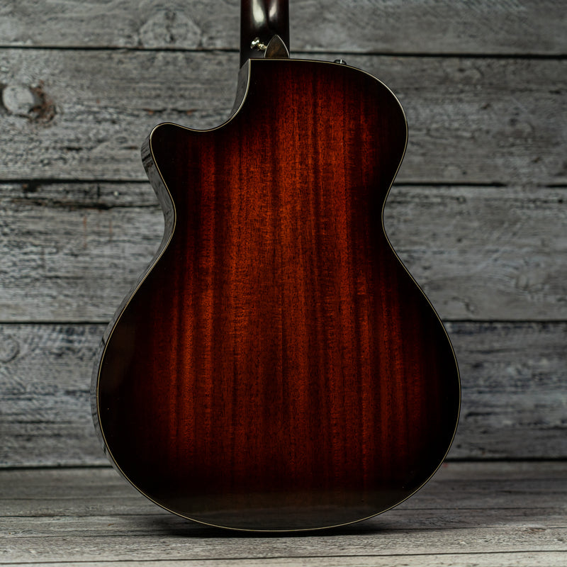 Taylor 522ce