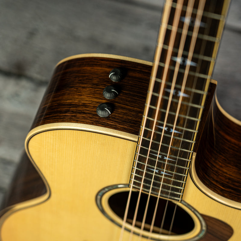 Taylor 814ce LTD