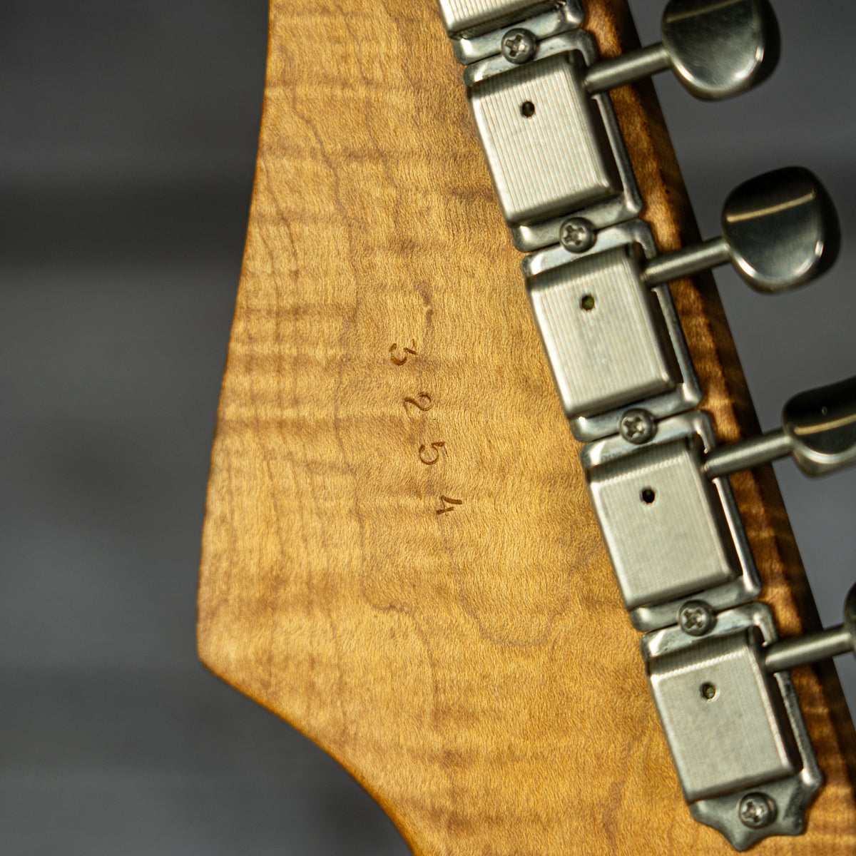 Xotic XSC-2 - Light Aging, Roasted 5A Maple Neck, Metallic Purple