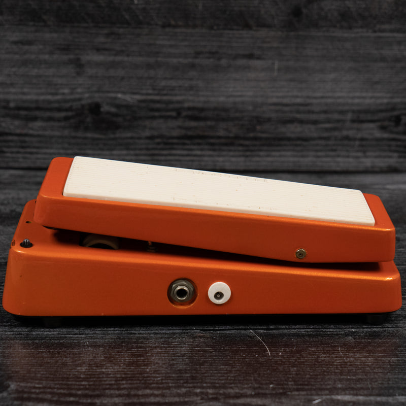 Black Cat Monster K-Fuzz Wah (Candy Orange Sparkle + White Creamsicle)