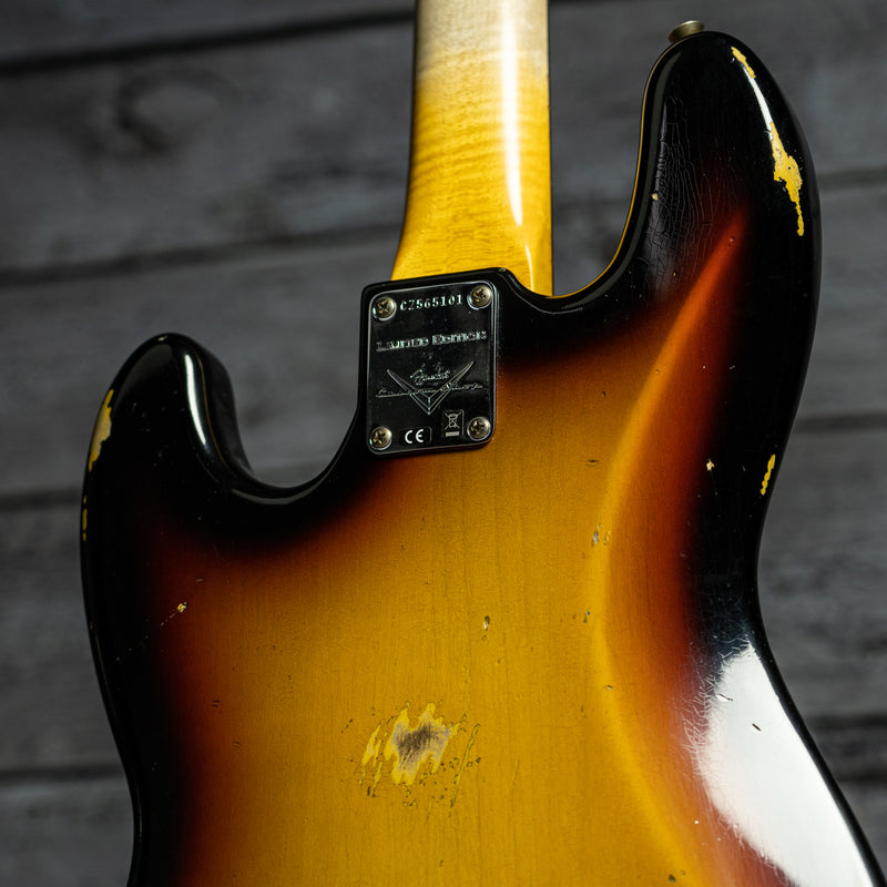 Fender Custom Shop Limited Edition 1960 Jazz Bass Relic - 3 Tone Sunburst