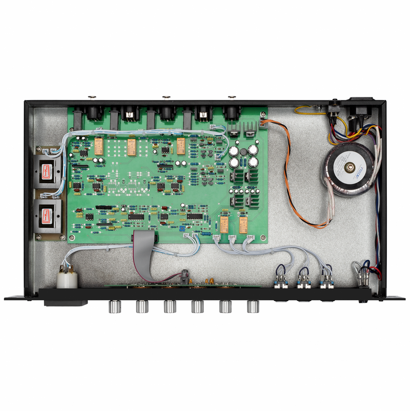 Warm Audio Bus-Comp VCA Compressor