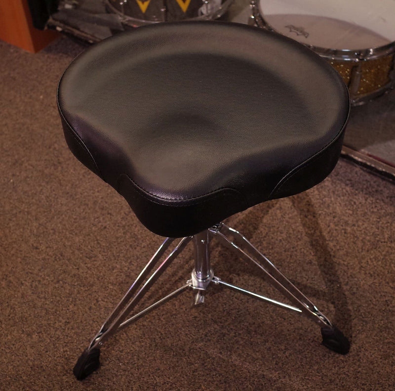 Ludwig Saddle Throne - Atlas Pro